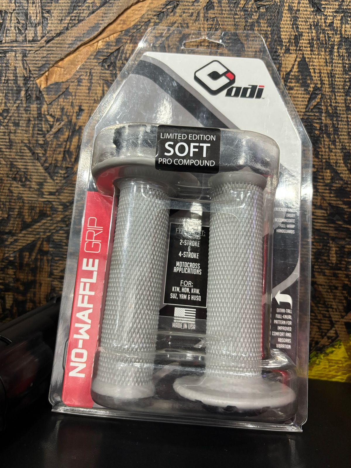 ADI V2 Lock-On Grip, SYSTEM NO WAFFLE