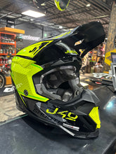 Cargar imagen en el visor de la galería, CASCO JUST1