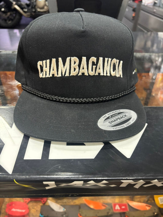 GORRA NEGRA “CHAMBAGANCIA”