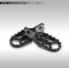 Cargar imagen en el visor de la galería, BULLET PROOF DESIGNS KTM/HUSQVARNA/FOOTPEGS 2023-2026
