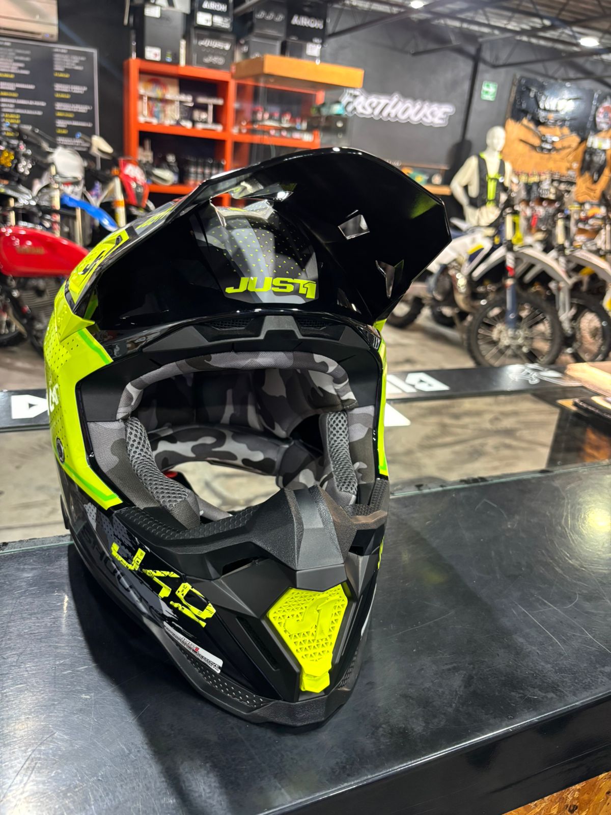 CASCO JUST1
