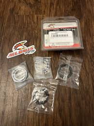 KIT DE RETENES Y CUBRE POLVOS F-700 GS