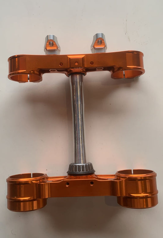 TRIPLE CLAMP USADO